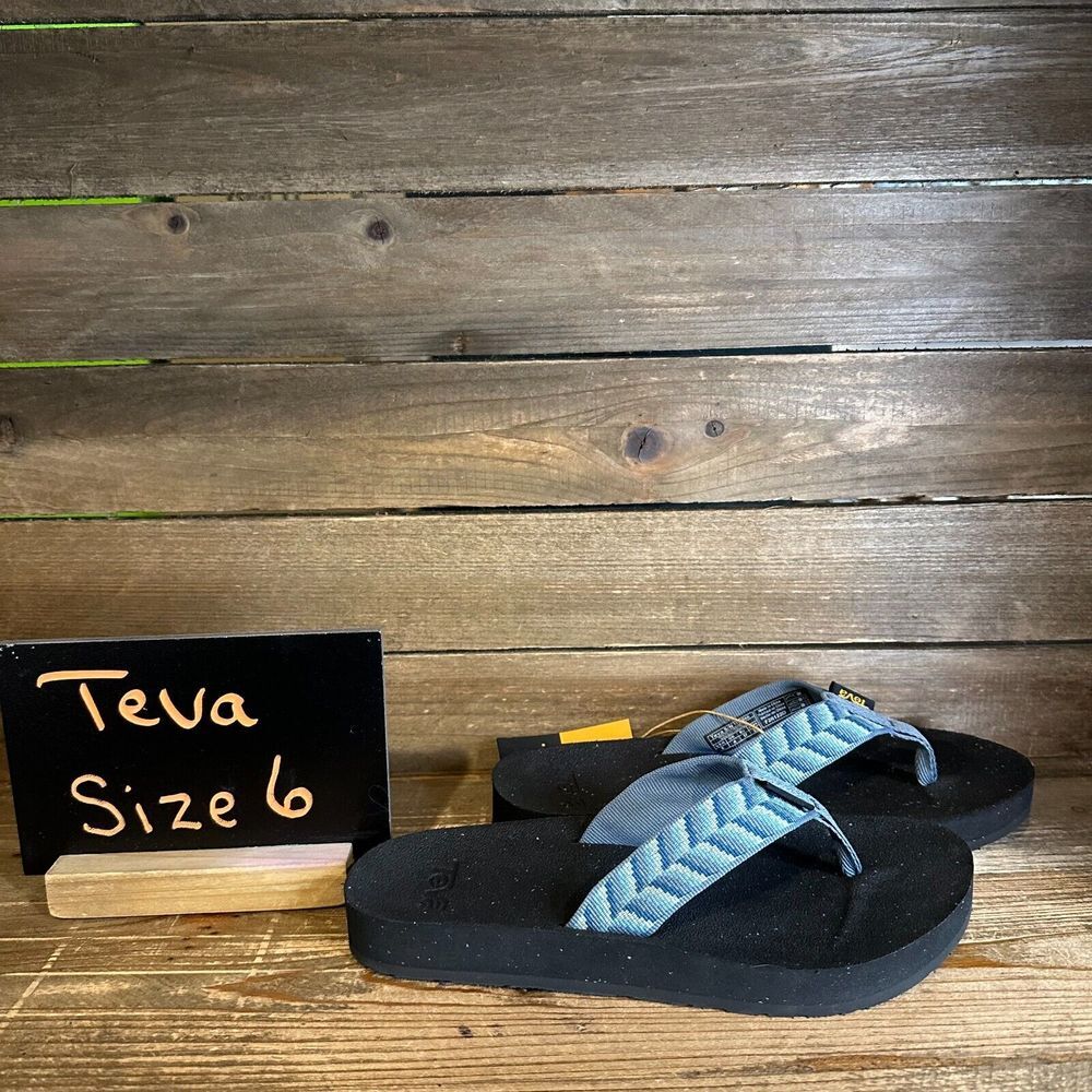 New NWT Womens Teva ReFlip Blue Thong Flip Flops Sandals‎ Size 6 M